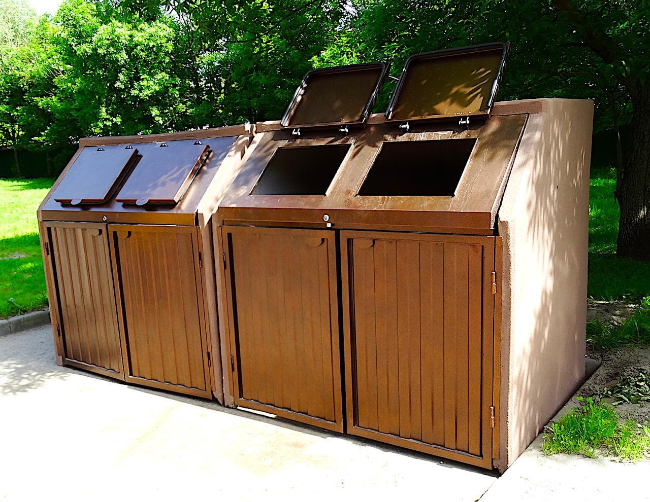 Контейнерная площадка для мусора герметичного типа / Экоконтейнер